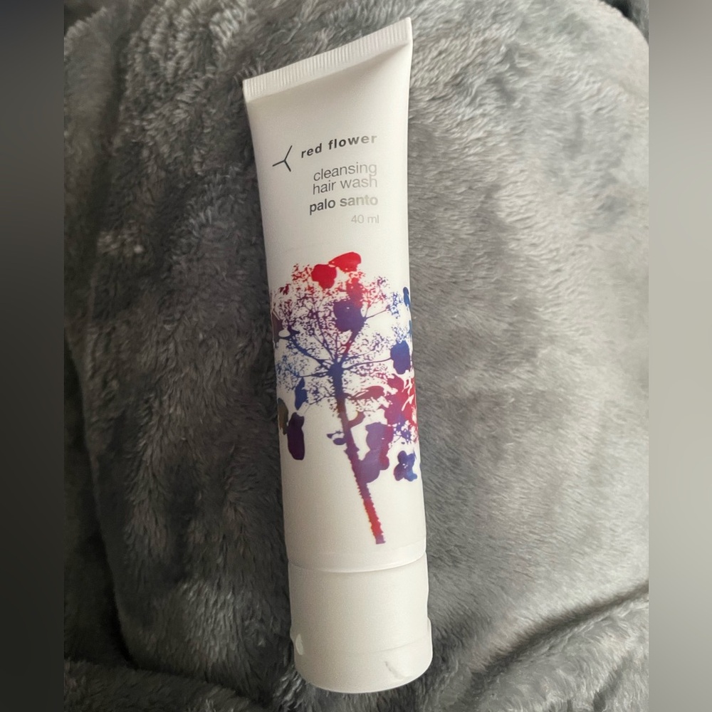 Red Flower shampoo cleansing wash palo santo 40 ml NEW!